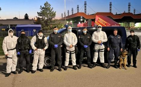 Salvatori pe toate fronturile: Jandarmii bihoreni au donat 7.500 de euro pentru achiziţia unui ventilator mecanic