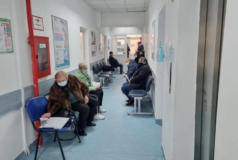 Reorganizarea spitalelor din Oradea: Unde pot suna aparţinătorii bolnavilor