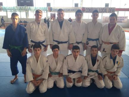 Rezultate bune pentru tinerii judoka orădeni la etapa de zonă a Camponatul Naţional Under 18