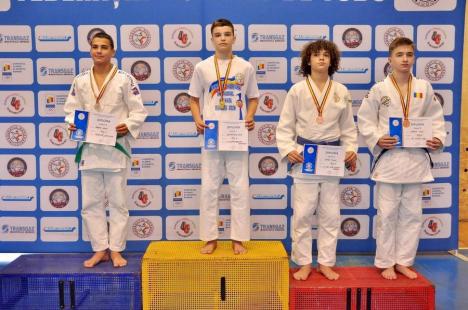 Învingători pe tatami: Trei medalii de bronz pentru tinerii judoka de la Liberty Oradea, la Naţionalele din luna septembrie (FOTO)