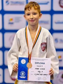 Învingători pe tatami: Trei medalii de bronz pentru tinerii judoka de la Liberty Oradea, la Naţionalele din luna septembrie (FOTO)