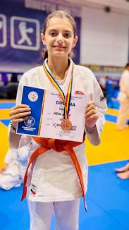 Învingători pe tatami: Trei medalii de bronz pentru tinerii judoka de la Liberty Oradea, la Naţionalele din luna septembrie (FOTO)