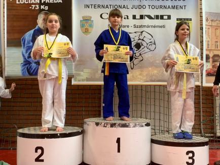Judoka de la LPS - Champions Oradea s-au întors cu 34 de medalii de la Cupa Unio - Memorailul Lucian Preda de la Satu Mare (FOTO)