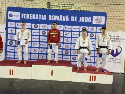 Şapte medalii pentru sportivii de la CSM Oradea la Campionatul Naţional de judo seniori de la Cluj Napoca
