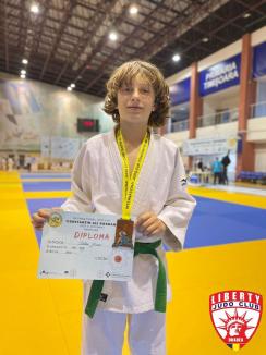 Salbă de medalii pentru tinerii judoka orădeni la concursul internaţional „Constantin Ali Bogdan” de la Timişoara (FOTO)