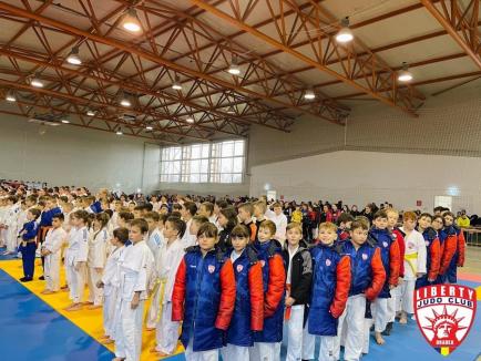 14 medalii pentru orădenii de la JC Liberty la un turneu internațional de judo (FOTO)