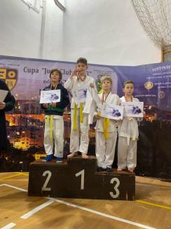 34 de clasări pe podium pentru judoka de la LPS Champions Oradea şi JC Libery la concursul interjudeţean de la Huedin (FOTO)