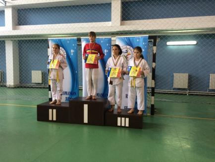 Trei medalii pentru sportivii orădeni la Finala Campionatului Naţional de Judo U11 de la Mangalia