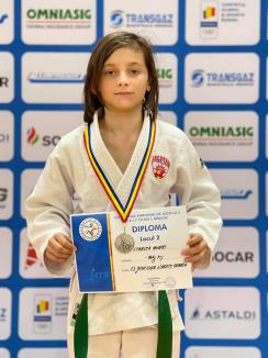 Orădeanul Andrei Sfârlea a obţinut argintul la Campionatul Naţional de Judo, U14 (FOTO)