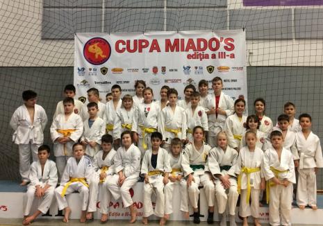 Tinerii judoka de la LPS CSS Liberty s-au întors cu 11 medalii de la Cupa Miado's, de la Sibiu