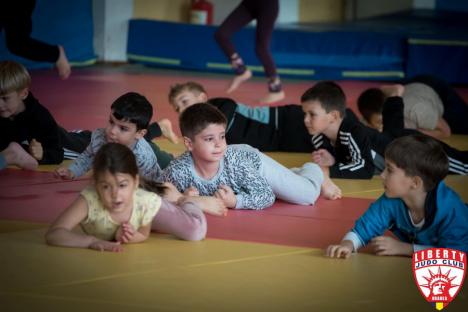 Lecţii Movi-Mente la Judo Club Liberty pentru profesori, educatori şi părinţi (FOTO)