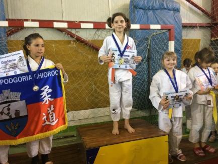 Orădenii de la LPS CSS Liberty, printre protagoniștii concursului de judo de la Sântana, din Arad