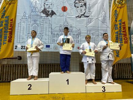 Zeci de medalii pentru orădenii de la LPS Champions la turneul internaţional „Judo Cup Constantin Ali” de la Timişoara (FOTO)