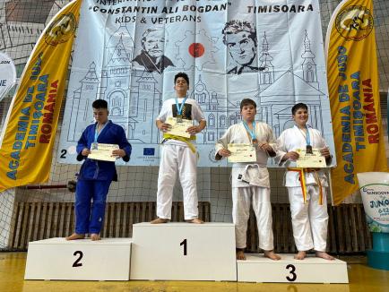 Zeci de medalii pentru orădenii de la LPS Champions la turneul internaţional „Judo Cup Constantin Ali” de la Timişoara (FOTO)