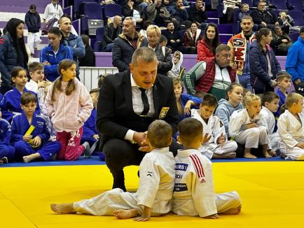 Zeci de medalii pentru orădenii de la LPS Champions la turneul internaţional „Judo Cup Constantin Ali” de la Timişoara (FOTO)