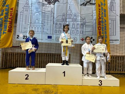 Zeci de medalii pentru orădenii de la LPS Champions la turneul internaţional „Judo Cup Constantin Ali” de la Timişoara (FOTO)