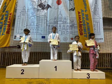 Zeci de medalii pentru orădenii de la LPS Champions la turneul internaţional „Judo Cup Constantin Ali” de la Timişoara (FOTO)