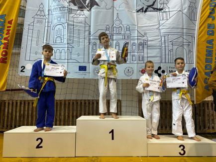 Zeci de medalii pentru orădenii de la LPS Champions la turneul internaţional „Judo Cup Constantin Ali” de la Timişoara (FOTO)