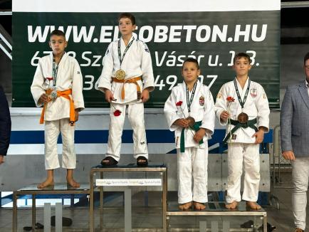 Sportivii de la LPS Champions Oradea au obținut 12 medalii la turneul internaţional de judo de la Szeged (FOTO)