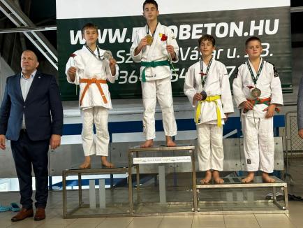 Sportivii de la LPS Champions Oradea au obținut 12 medalii la turneul internaţional de judo de la Szeged (FOTO)