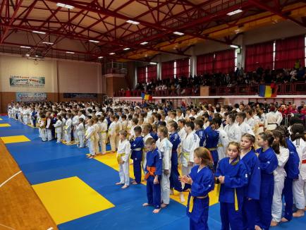 19 clasări pe podium pentru judoka orădeni de la LPS Champions la o competiție din Satu Mare (FOTO)