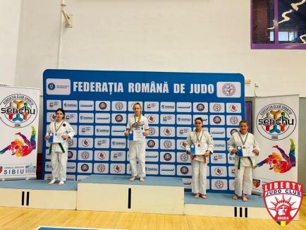 Două medalii de aur pentru tinerii sportivi de la Liberty Oradea, la Naţionalele de judo (FOTO)