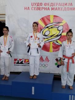 Cinci medalii pentru tinerii judoka de la ACS Olimpikus Oradea şi Viitorul Borş la turneul internaţional de la Skopje (FOTO)