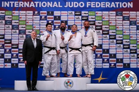 Viva Las Vegas! Orădenii Aurel Gavriș și Roman Tanca au obținut medalii de bronz la Mondialele de Judo Veterani din SUA (FOTO)