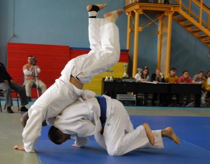 Judoka orădeni au cucerit două medalii la Campionatul Balcanic pentru juniori U21 din Serbia