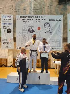 Cinci locuri I pentru sportivii Master Judo Club Tora Oradea la turneul de judo veterani din Timișoara (FOTO)