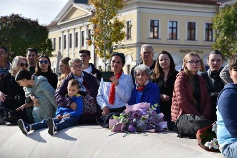 Primii studenți militari din Oradea au depus jurământul: „V-ați legat pe viață de țară” (FOTO)