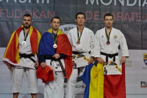 Sportivii de la  S.K.T. UAMT – AGORA Oradea au cucerit 8 medalii la Campionatul Mondial de Karate Tradiţional Fudokan (FOTO)