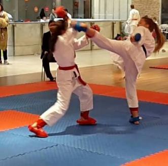 Orădenii, printre remarcaţii ediţiei din acest an a Campionatului Internaţional de Karate 'Open-ul Bihorului - Turneul Campionilor' (FOTO)