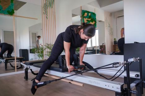 Pilates Reformer, și în Oradea: Descoperă antrenamentul care face furori la nivel internațional! (FOTO/VIDEO)