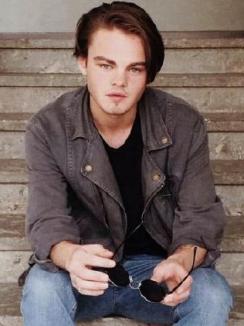 Sosia lui Leonardo diCaprio trăieşte în Suedia. Asemănarea e izbitoare! (FOTO)