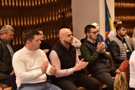 Fostul premier PNL Ludovic Orban a lansat în Bihor Forța Dreptei, o alternativă la „slugile PSD-ului și ale lui Iohannis”: „Îi deplâng pe liberalii din Bihor”