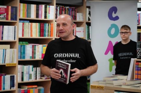 „Ordinul Umbrelor”: Noua carte a tânărului scriitor orădean Andrei Popovici promite noi aventuri captivante ale detectivilor Agrafă și Creion (FOTO/VIDEO)