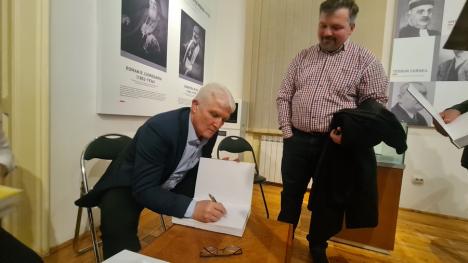 „Istoria servită ca o prăjitură”: Doi istorici din Oradea au lansat cartea „Memoria Bihorului” (FOTO)