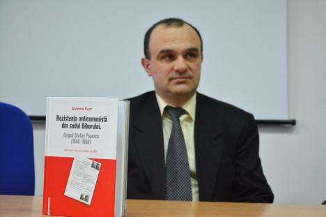 Grupul „Ştefan Popescu”: Profesorul Antonio Faur a lansat o carte despre primul grup de rezistenţa armată anticomunistă din Bihor