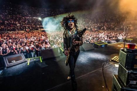 Lenny Kravitz aduce un concert de zile mari, la Cluj-Napoca! Cât costă biletele (VIDEO)