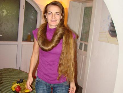 Părul unei românce este lung de 1,65 cm!