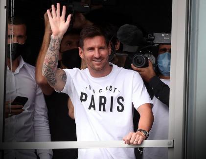 Lionel Messi va juca la PSG. Mii de fani l-au aşteptat la aeroport (VIDEO)