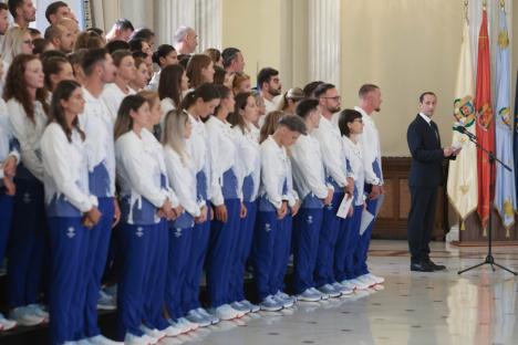 Sportivii care vor reprezenta România la Jocurile Olimpice, primiți de Klaus Iohannis la Cotroceni. Din echipa olimpică fac parte și 3 orădeni (FOTO)