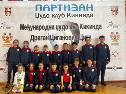 Patru medalii de bronz pentru orădenii de la  LPS - Champions la turneul internaţional de judo din Serbia, de la Kikinda (FOTO)
