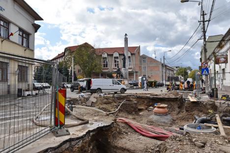 Noi restricții de trafic în Oradea! Strada Avram Iancu s-a închis circulației pe încă un tronson (FOTO)