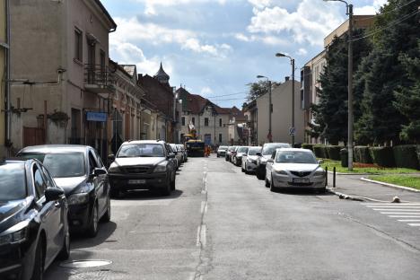 Noi restricții de trafic în Oradea! Strada Avram Iancu s-a închis circulației pe încă un tronson (FOTO)