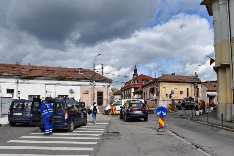 Noi restricții de trafic în Oradea! Strada Avram Iancu s-a închis circulației pe încă un tronson (FOTO)