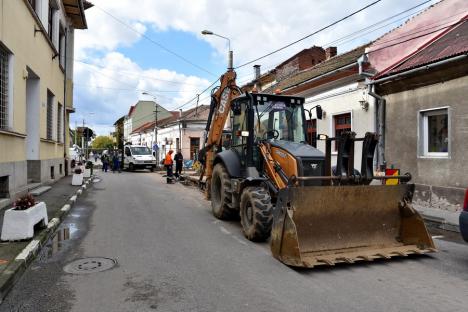 Noi restricții de trafic în Oradea! Strada Avram Iancu s-a închis circulației pe încă un tronson (FOTO)