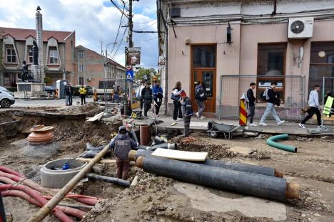 Noi restricții de trafic în Oradea! Strada Avram Iancu s-a închis circulației pe încă un tronson (FOTO)