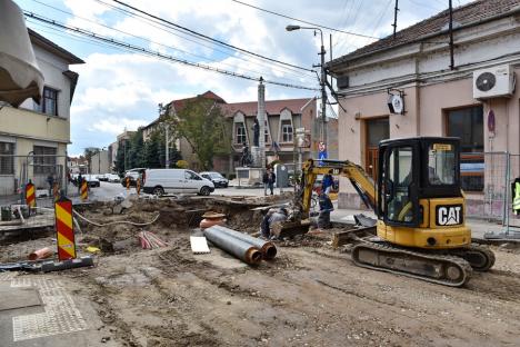 Noi restricții de trafic în Oradea! Strada Avram Iancu s-a închis circulației pe încă un tronson (FOTO)